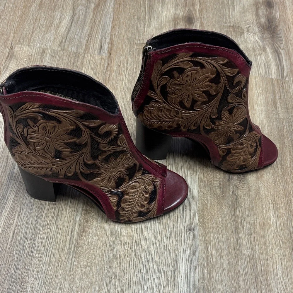 FLASH SALE - Elegant Brown and Red Women's Ankle Boots - Picture 6 of 6